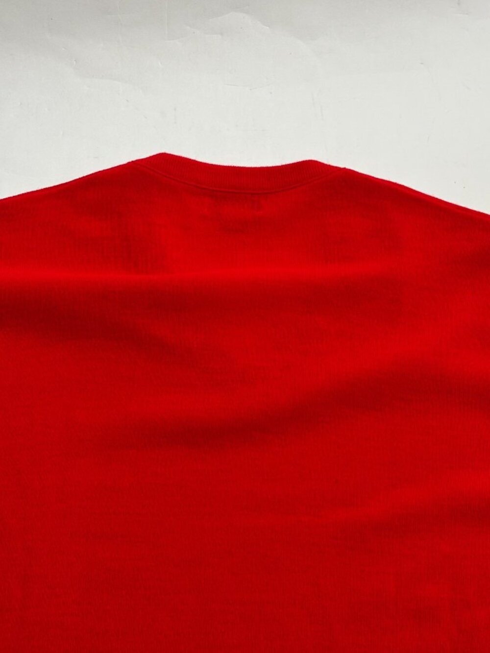 Vintage IZOD Mens Large Red V-Neck Sweater Acrylic Embroidered Crest Preppy USA - Picture 15 of 16